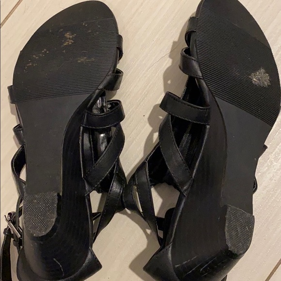 Jules & James Wedge Sandals - Picture 4 of 4